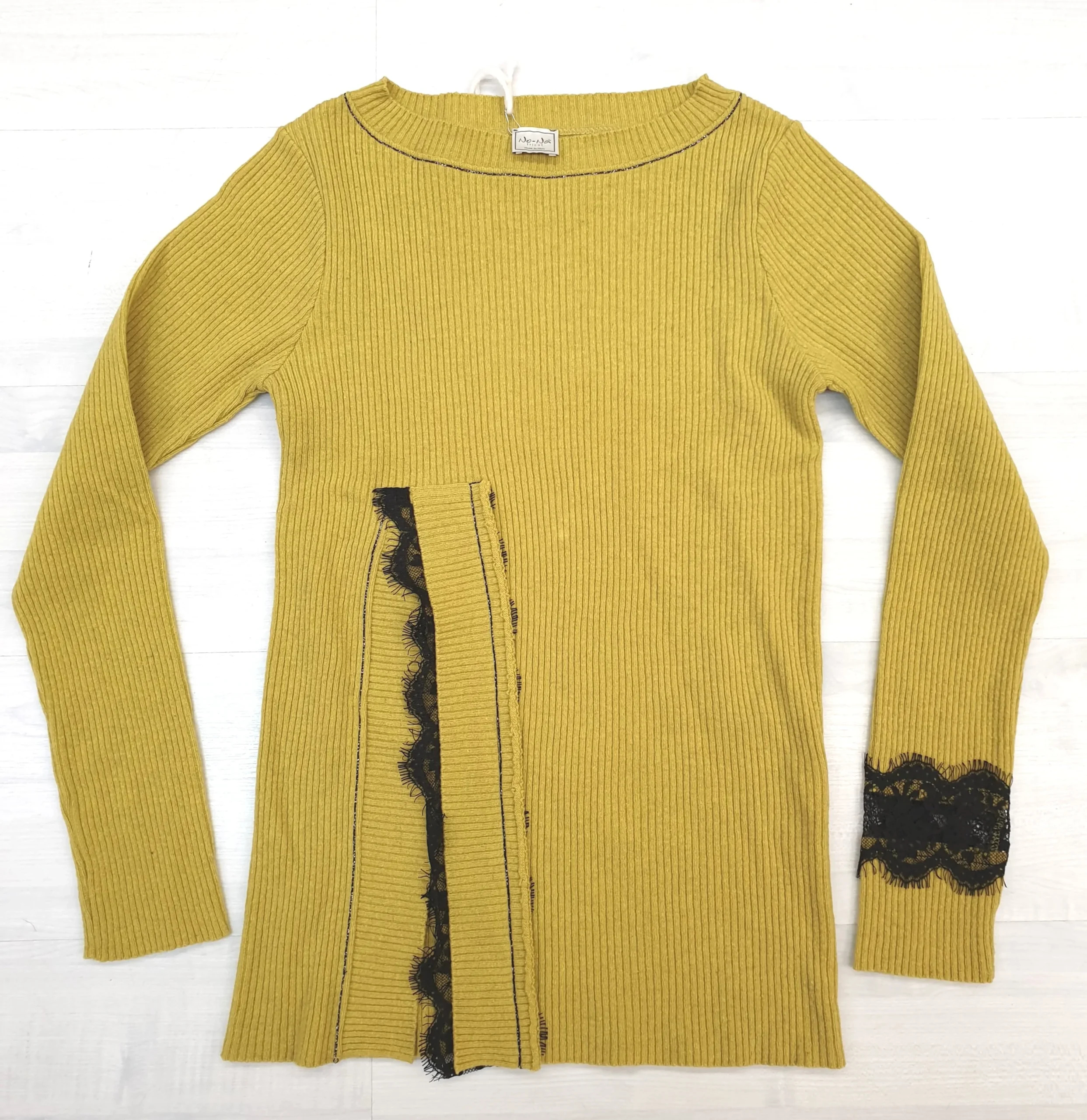 Maglia senape inserti pizzo - immagine 3