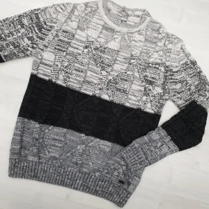 Maglione bande degradè