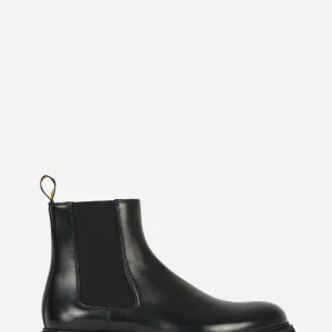 Stivale in pelle con fondo gomma Nero