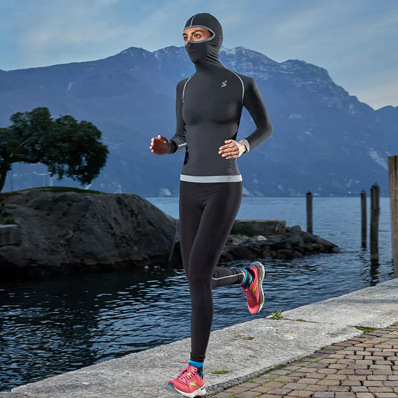 Maglia tecnica con passamontagna in Lana Merino donna - immagine 2