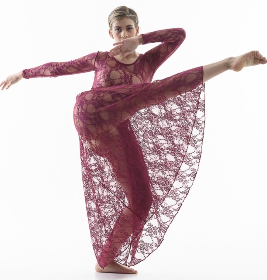 Abito in pizzo Controversy - immagine 3