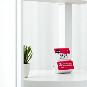 Calendario Filosofico 2026 - A7 MIDI  7,4x10,5 cm - con Supporto in Cartone