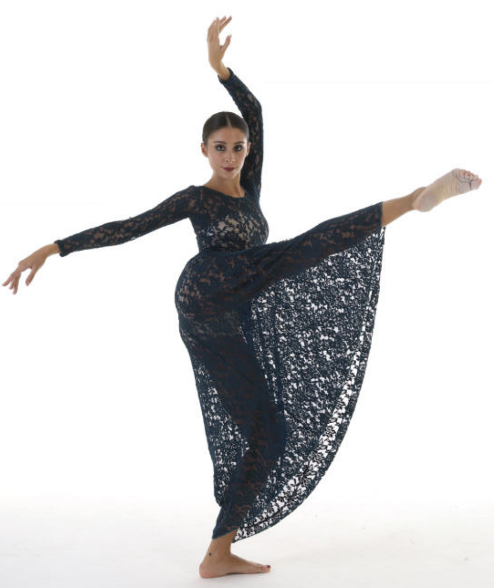 Abito in pizzo Controversy - immagine 4