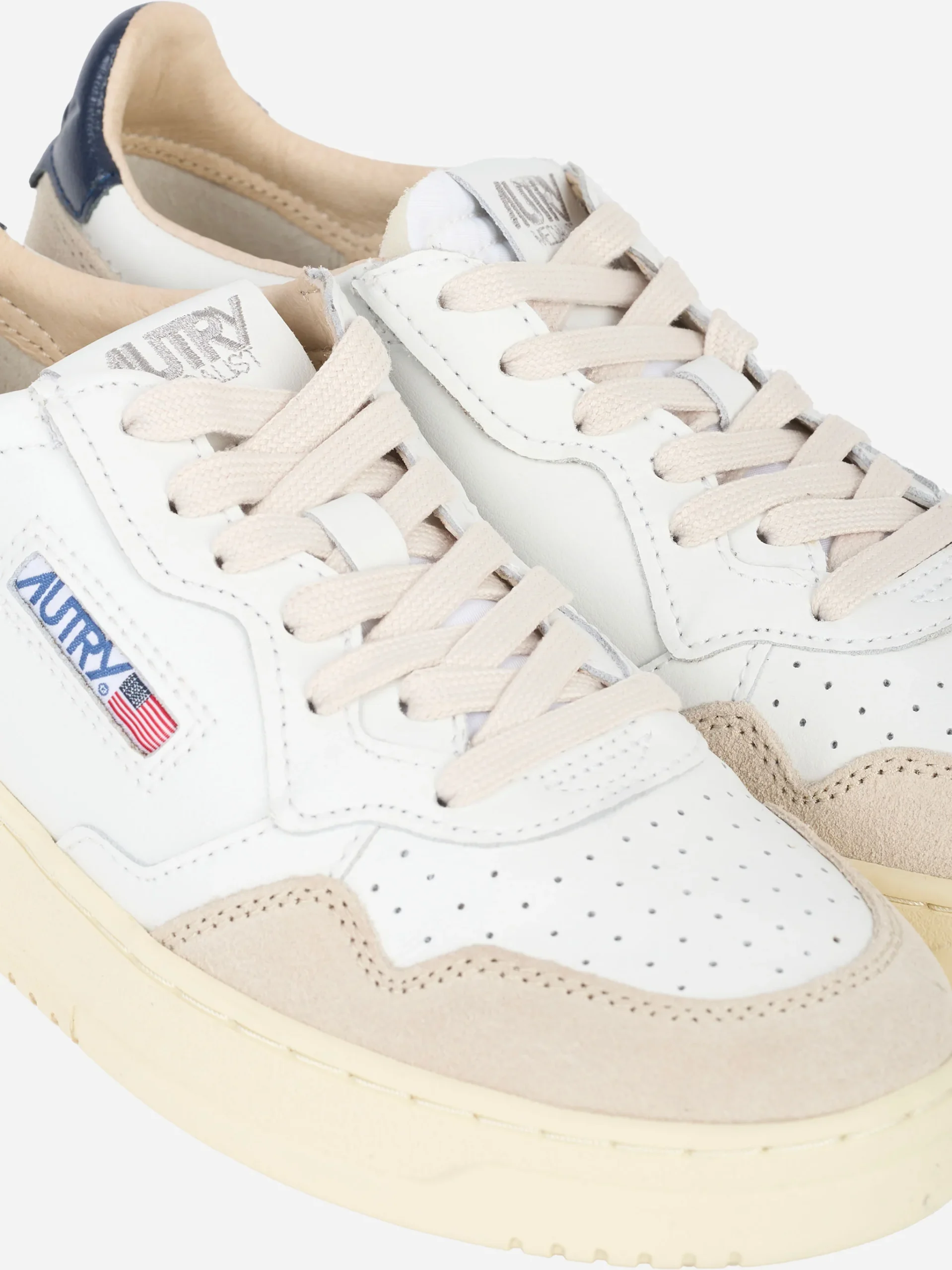 SNEAKERS MEDALIST LOW IN PELLE BIANCA E BLU E SUEDE BEIGE - immagine 7