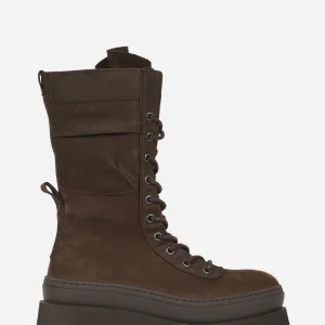 Anfibio in nabuk marrone