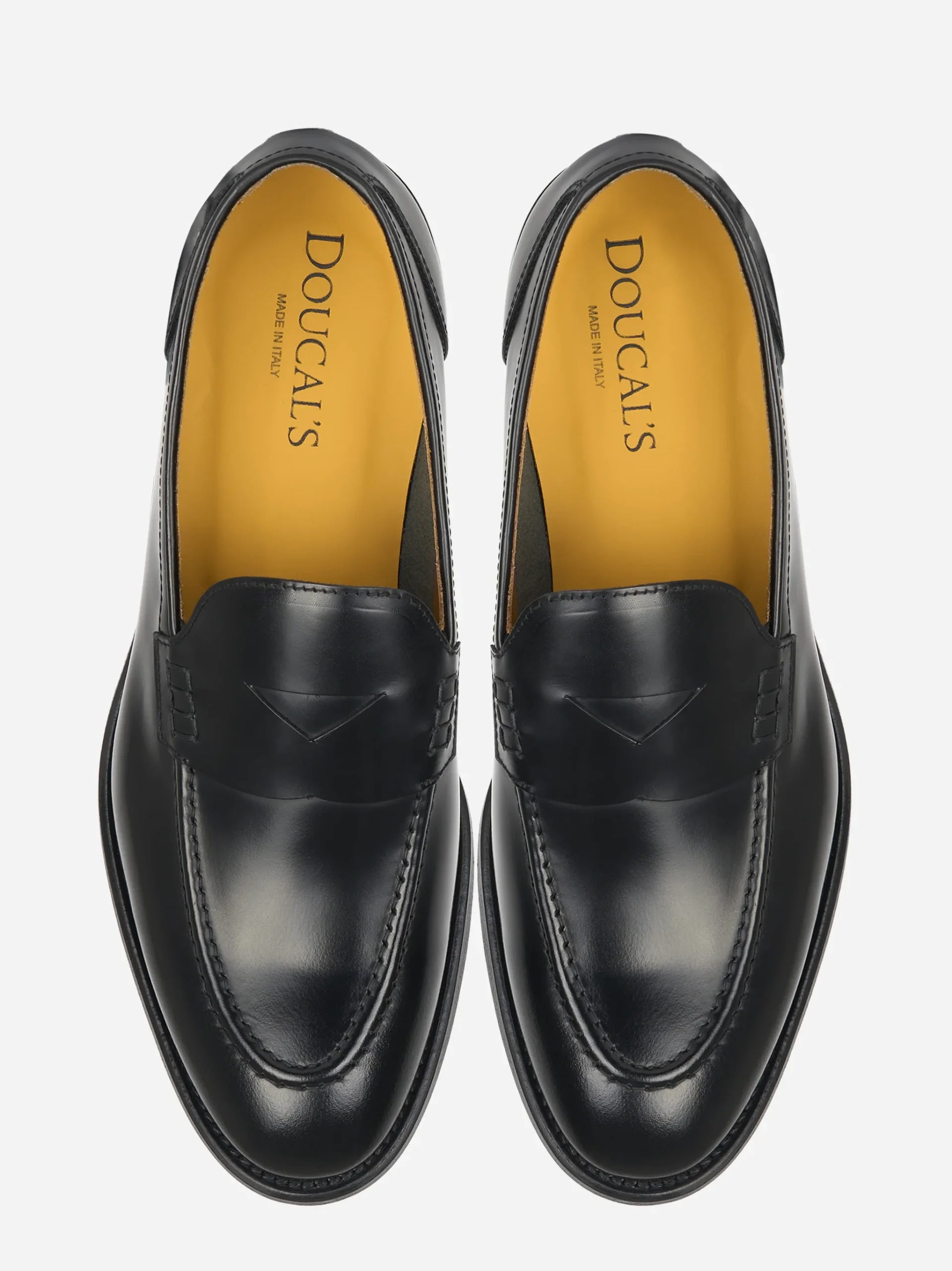 Mocassino in pelle nero con fondo cuoio - immagine 6