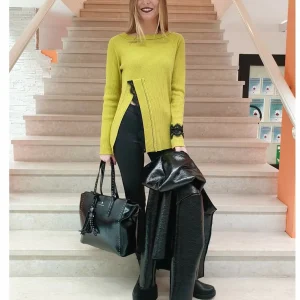 Maglia senape inserti pizzo