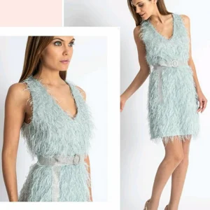 Abito piuma cintura gioiello