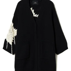 Cappotto in maglia con ricamo di stelle