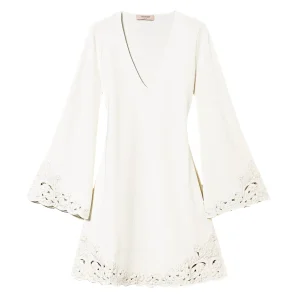 Abito corto bianco neve in maglia con ricamo sangallo