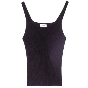 Top nero in maglia a coste