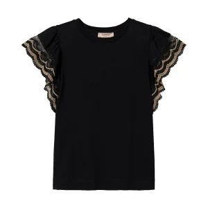 T-shirt nera con bordi in pizzo macramè bicolore