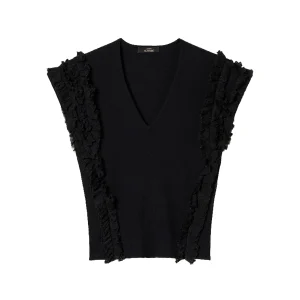 Top fitted nero a costine con volant